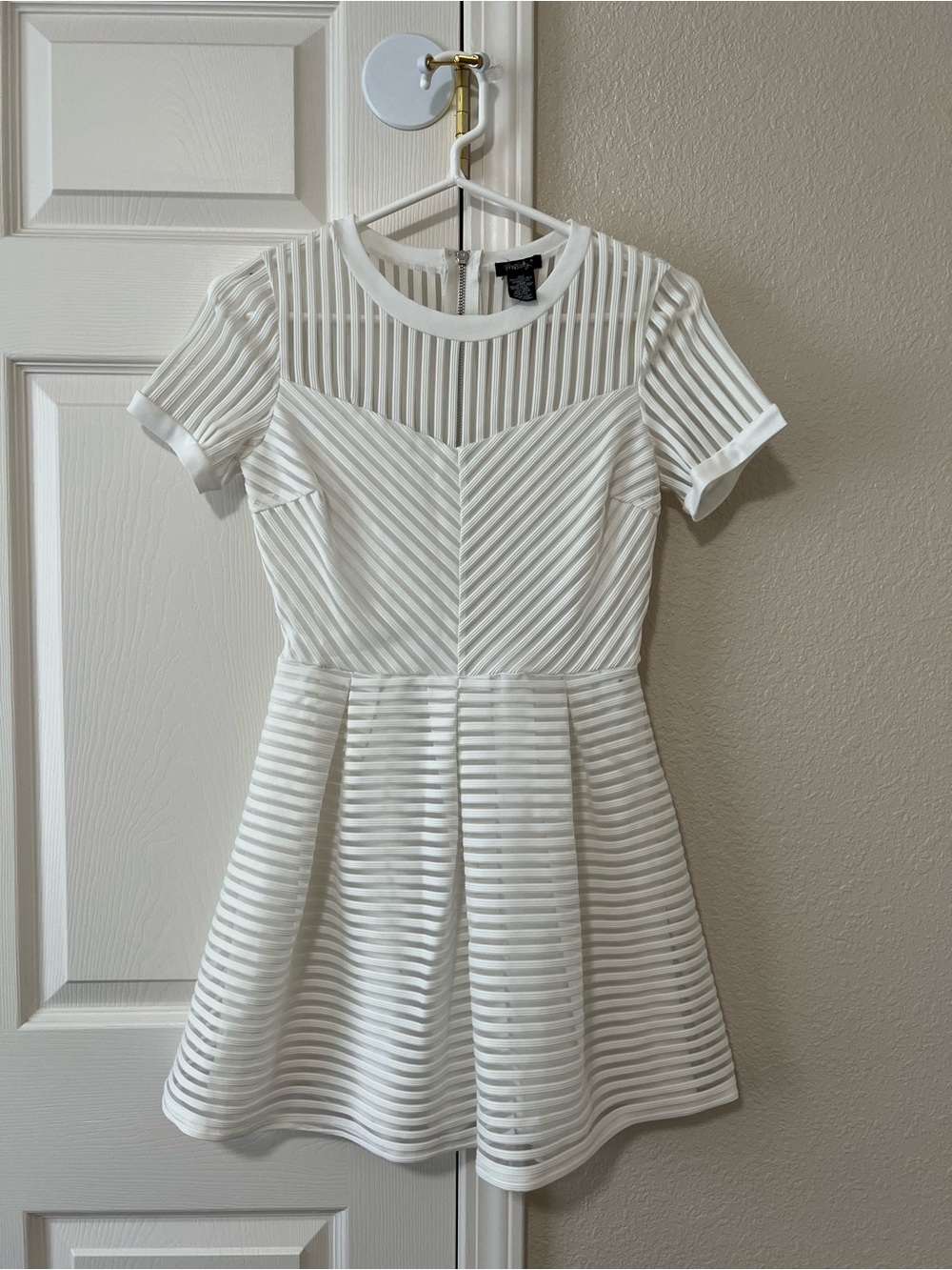Rhapsody White Mesh Stripe Fit & Flare Skater Dress Size Medium